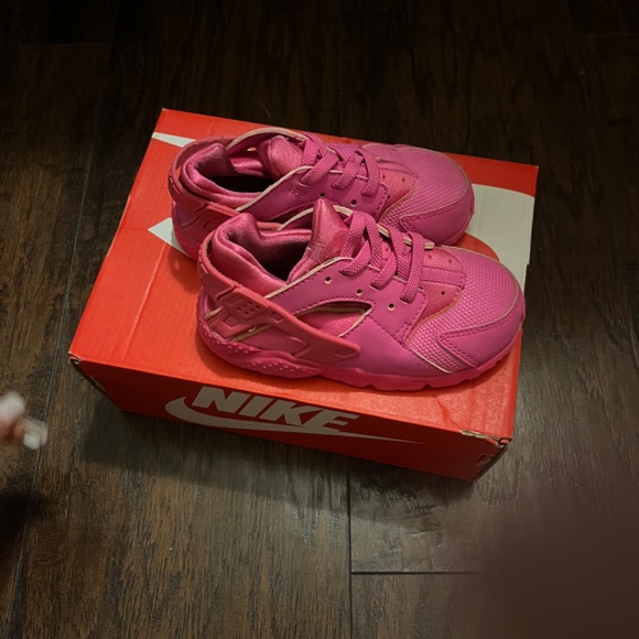 Pink Nike huaraches - Picture 2 of 4